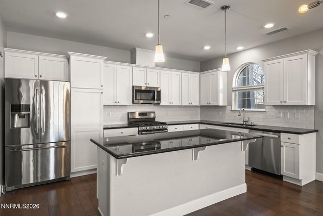 1995 Wind Ranch Road UNIT B, Reno, NV 89521