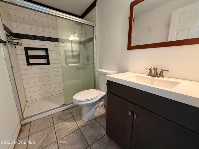11 Forest Place, Keansburg, NJ 07734