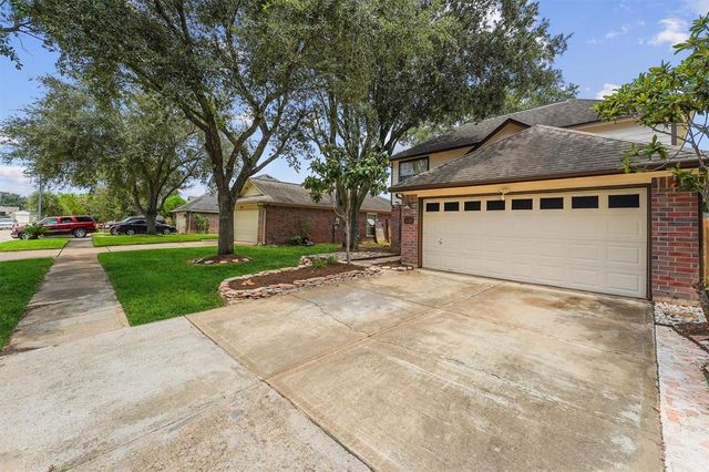 16131 Canaridge Drive, Houston, TX 77053