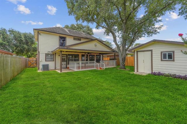 16131 Canaridge Drive, Houston, TX 77053