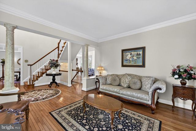 22167 WOODWINDS DR, Leesburg, VA 20175