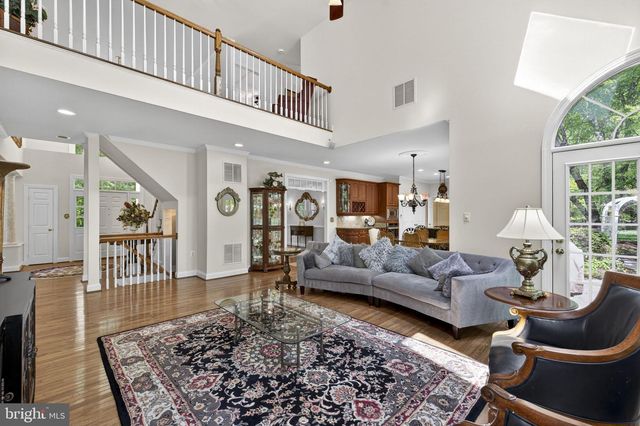 22167 WOODWINDS DR, Leesburg, VA 20175