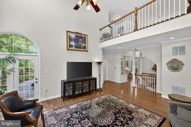 22167 WOODWINDS DR, Leesburg, VA 20175