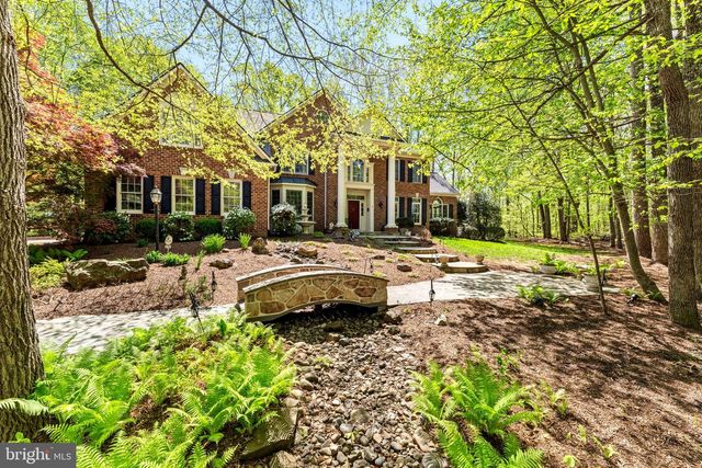 22167 WOODWINDS DR, Leesburg, VA 20175