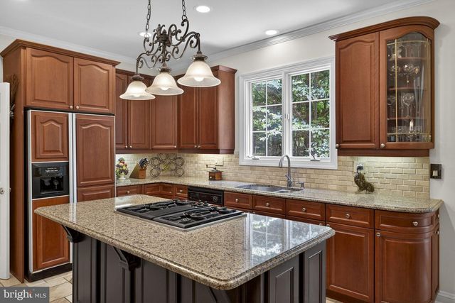 22167 WOODWINDS DR, Leesburg, VA 20175