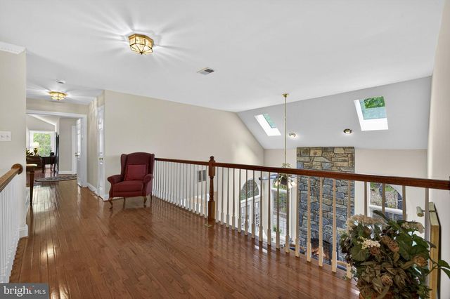 22167 WOODWINDS DR, Leesburg, VA 20175