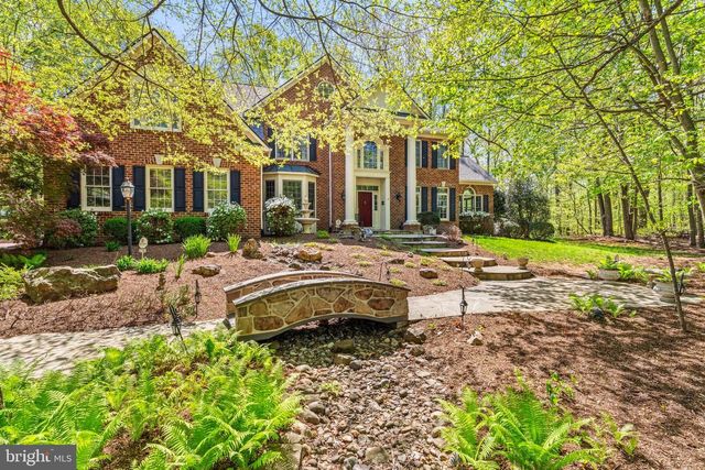 22167 WOODWINDS DR, Leesburg, VA 20175