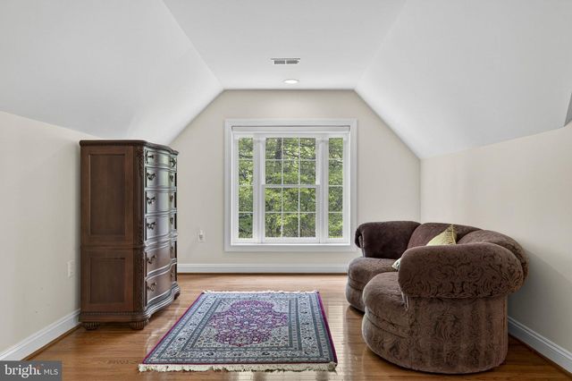 22167 WOODWINDS DR, Leesburg, VA 20175