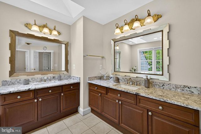22167 WOODWINDS DR, Leesburg, VA 20175