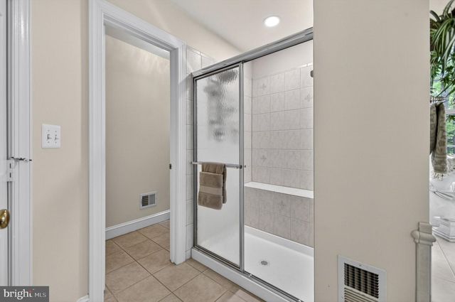 22167 WOODWINDS DR, Leesburg, VA 20175