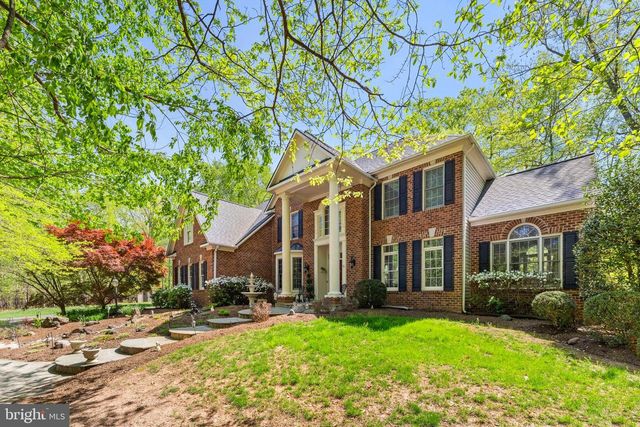 22167 WOODWINDS DR, Leesburg, VA 20175