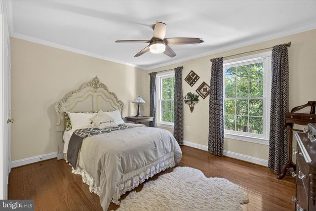 22167 WOODWINDS DR, Leesburg, VA 20175