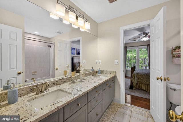 22167 WOODWINDS DR, Leesburg, VA 20175
