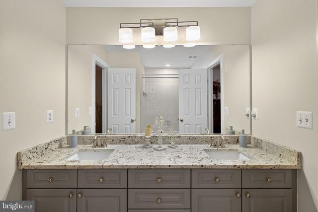22167 WOODWINDS DR, Leesburg, VA 20175