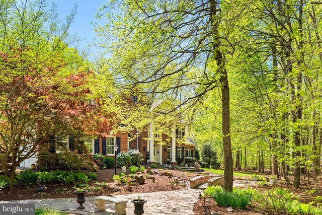 22167 WOODWINDS DR, Leesburg, VA 20175