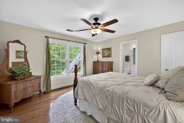 22167 WOODWINDS DR, Leesburg, VA 20175