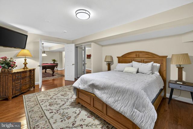 22167 WOODWINDS DR, Leesburg, VA 20175