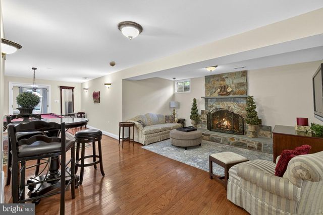 22167 WOODWINDS DR, Leesburg, VA 20175