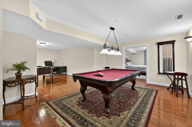 22167 WOODWINDS DR, Leesburg, VA 20175