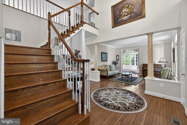 22167 WOODWINDS DR, Leesburg, VA 20175