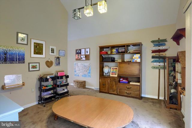 1804 BLACKLATCH LN, Middletown, PA 17057