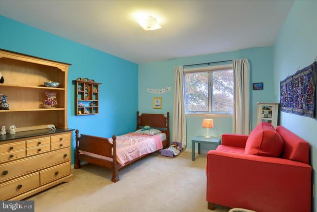 1804 BLACKLATCH LN, Middletown, PA 17057