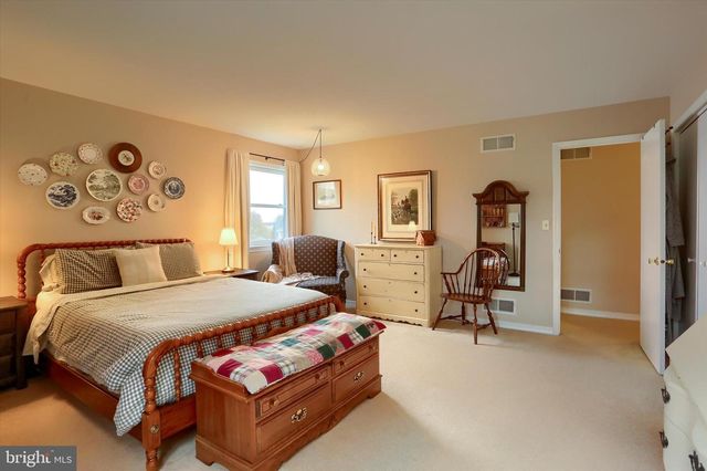 1804 BLACKLATCH LN, Middletown, PA 17057