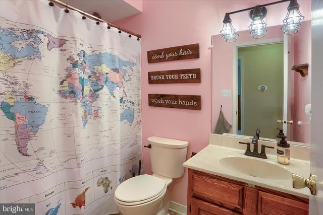 1804 BLACKLATCH LN, Middletown, PA 17057