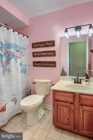 1804 BLACKLATCH LN, Middletown, PA 17057