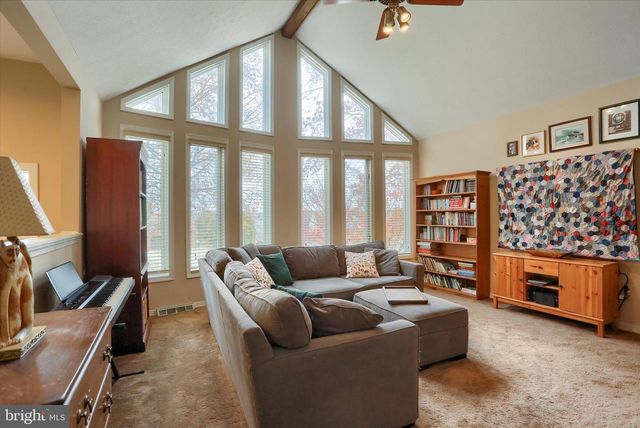 1804 BLACKLATCH LN, Middletown, PA 17057