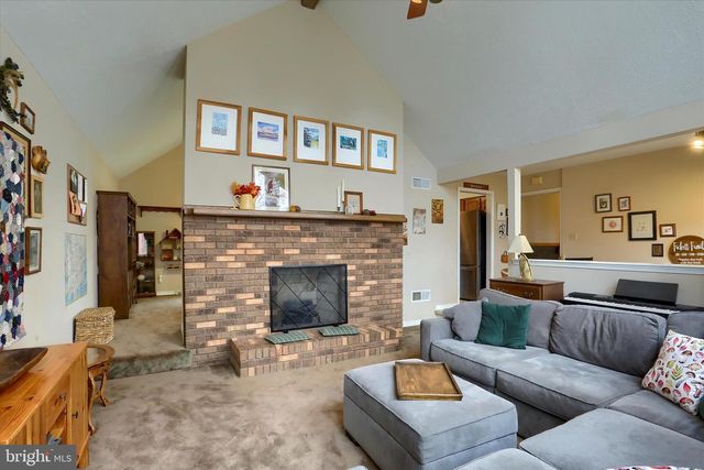 1804 BLACKLATCH LN, Middletown, PA 17057