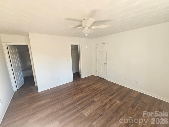 315 Maine Avenue E, Bessemer City, NC 28016