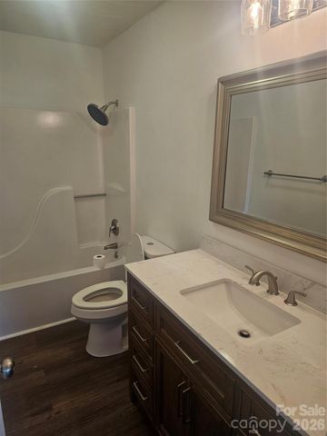 315 Maine Avenue E, Bessemer City, NC 28016