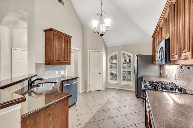15814 Finwood Lane, Houston, TX 77044