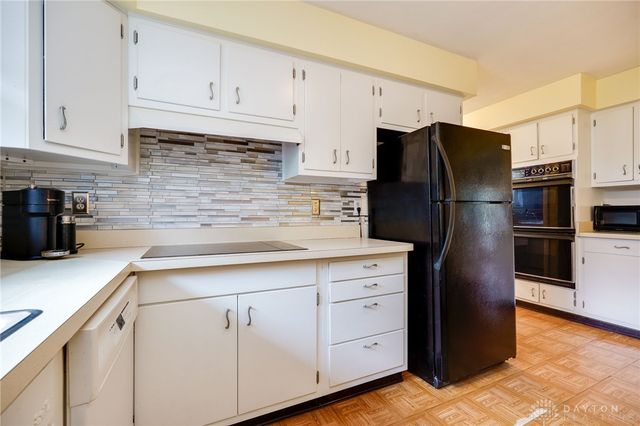 3300 Beaumonde Lane, Dayton, OH 45409