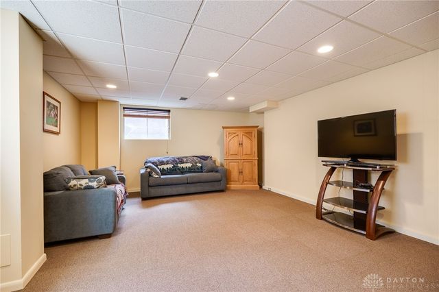 3300 Beaumonde Lane, Dayton, OH 45409