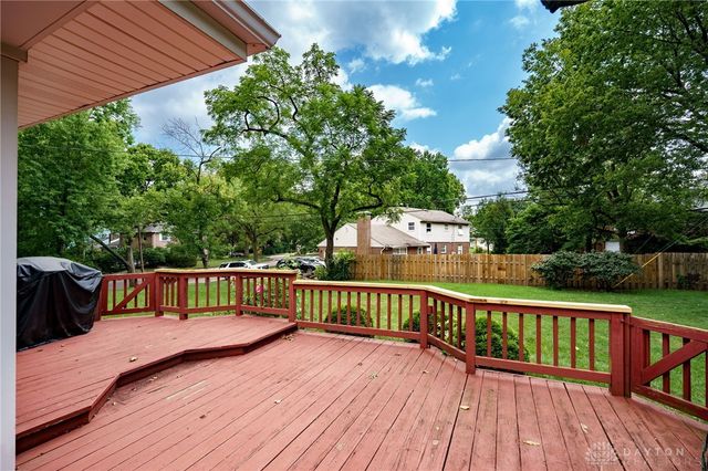 3300 Beaumonde Lane, Dayton, OH 45409