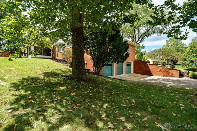 3300 Beaumonde Lane, Dayton, OH 45409