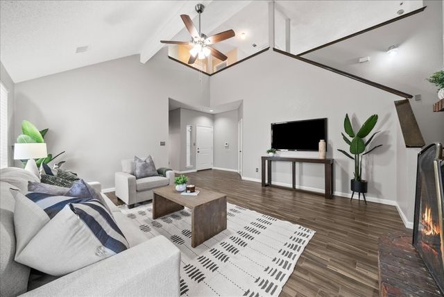 723 Keessee Drive, Cedar Hill, TX 75104