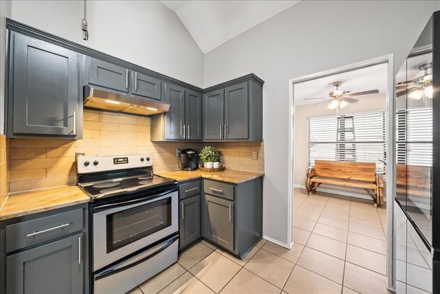 723 Keessee Drive, Cedar Hill, TX 75104