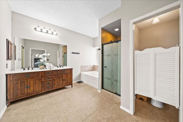 723 Keessee Drive, Cedar Hill, TX 75104