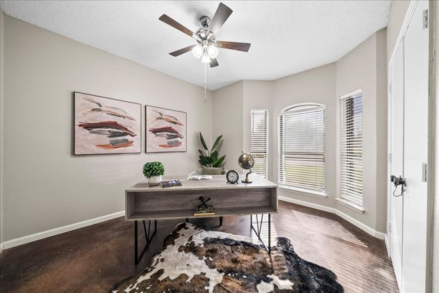 723 Keessee Drive, Cedar Hill, TX 75104