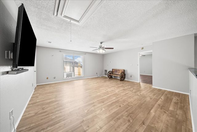 723 Keessee Drive, Cedar Hill, TX 75104