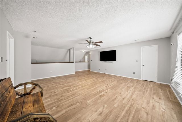 723 Keessee Drive, Cedar Hill, TX 75104