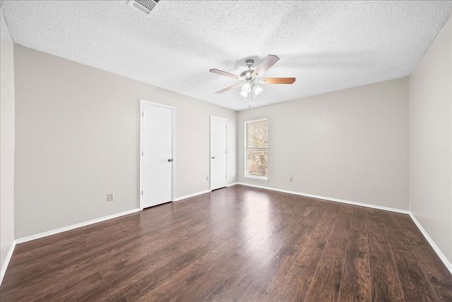 723 Keessee Drive, Cedar Hill, TX 75104