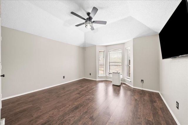 723 Keessee Drive, Cedar Hill, TX 75104