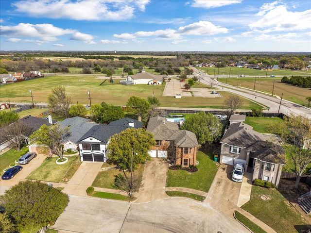 723 Keessee Drive, Cedar Hill, TX 75104