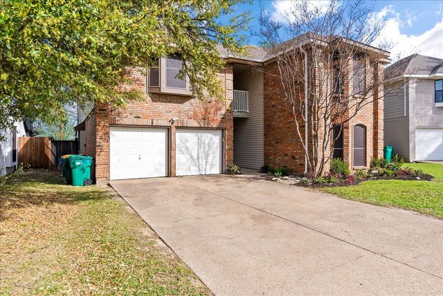 723 Keessee Drive, Cedar Hill, TX 75104