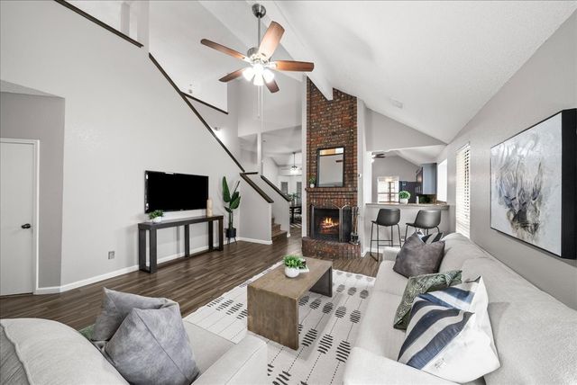 723 Keessee Drive, Cedar Hill, TX 75104