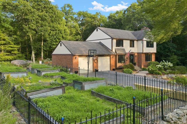 1841 Maple Street, Dighton, MA 02764